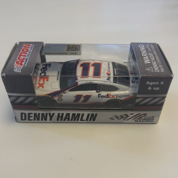 Denny hamlin #11